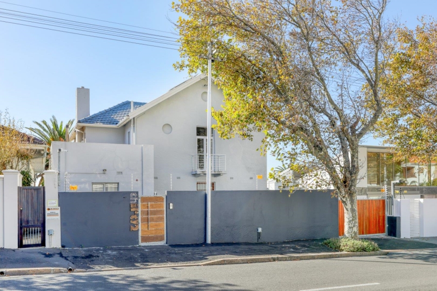 4 Bedroom Property for Sale in Oranjezicht Western Cape